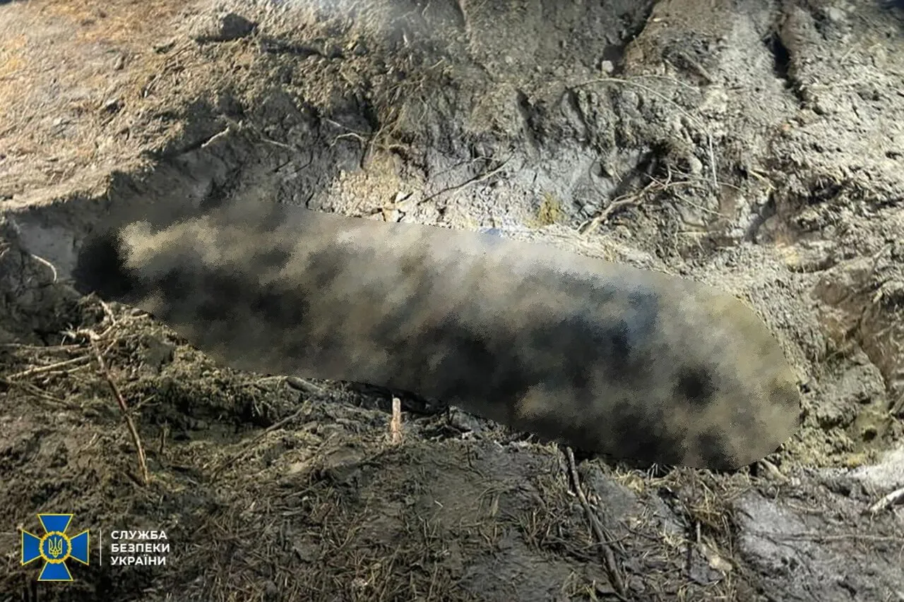 Правоохоронці повідомили полоненого окупанта про підозру у вбивстві українця на Бучанщині. Фото і відео