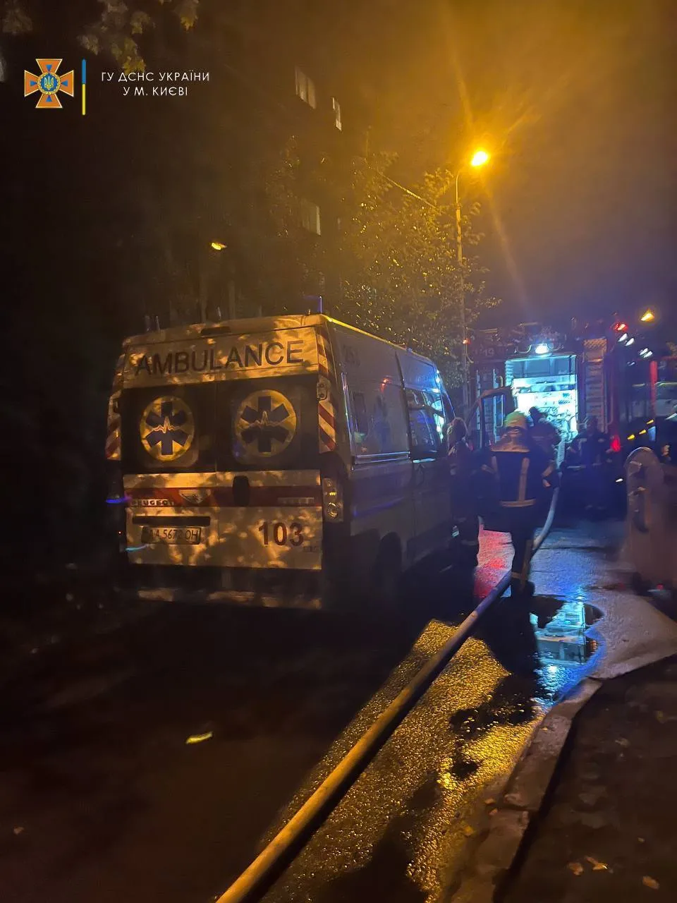 В Киеве во время пожара в многоэтажке погибли мужчина и женщина: известны подробности трагедии dqxikeidqxitkant