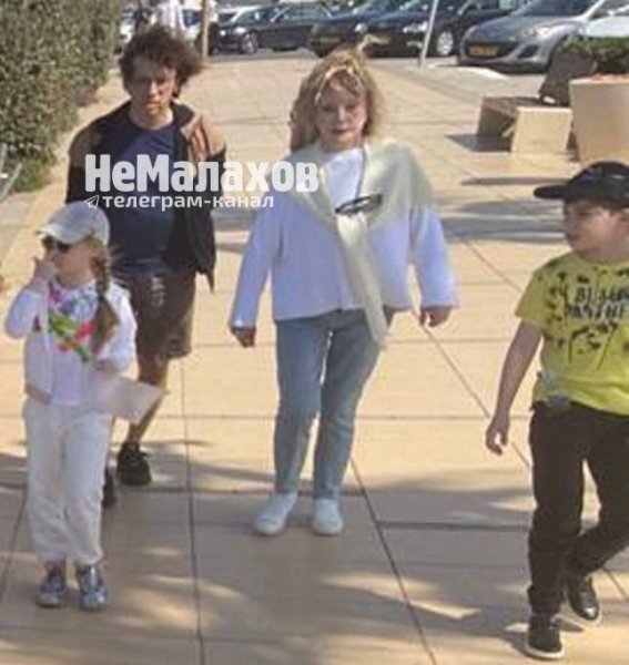 Алла Пугачова та Максим Галкін з дітьми в Ізраїлі dqxikeidqxiqqeant