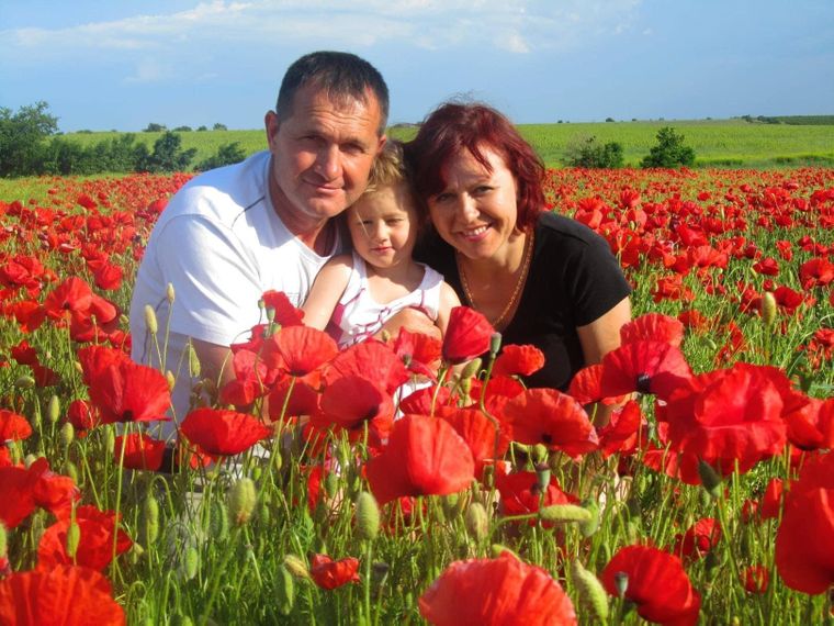 Валентин і Лариса Павленко, мешканці села Архангельське на Херсонщині, яких розстріляли росіяни dqxikeidqxitkant