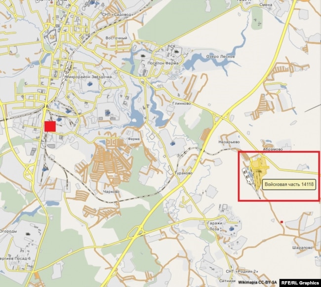 Червоний квадрат ліворуч – це місце, де на відео потрапив «атомний потяг». У червоному прямокутнику – військова частина 14118, звідки він пішов