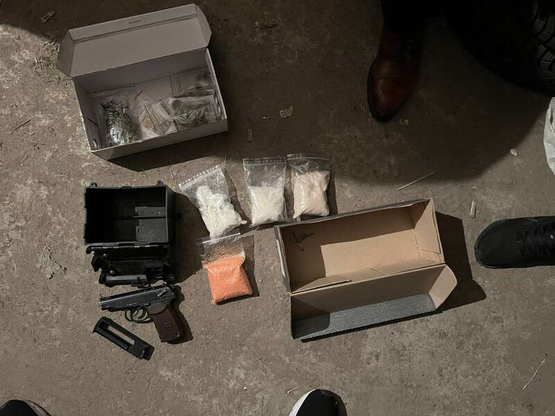 В Киеве у мужчины изъяли наркотики на около 1,3 млн грн. Фото