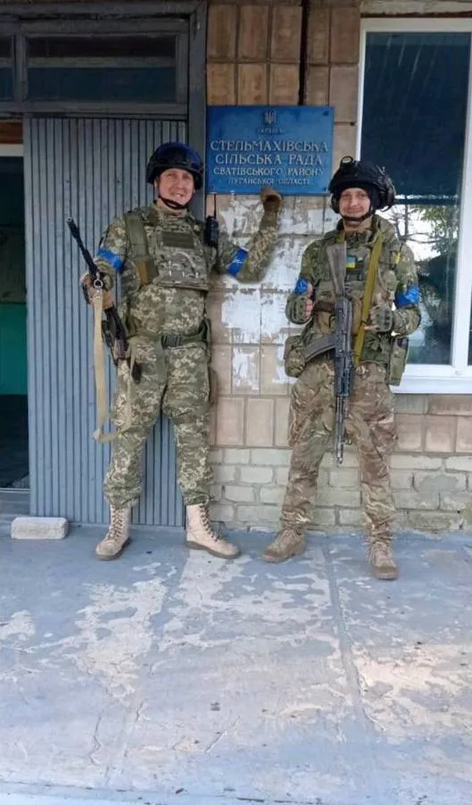 Українські захисники вже в Стельмахівці, що за 20 км від Сватового. Фото dqxikeidqxitkant