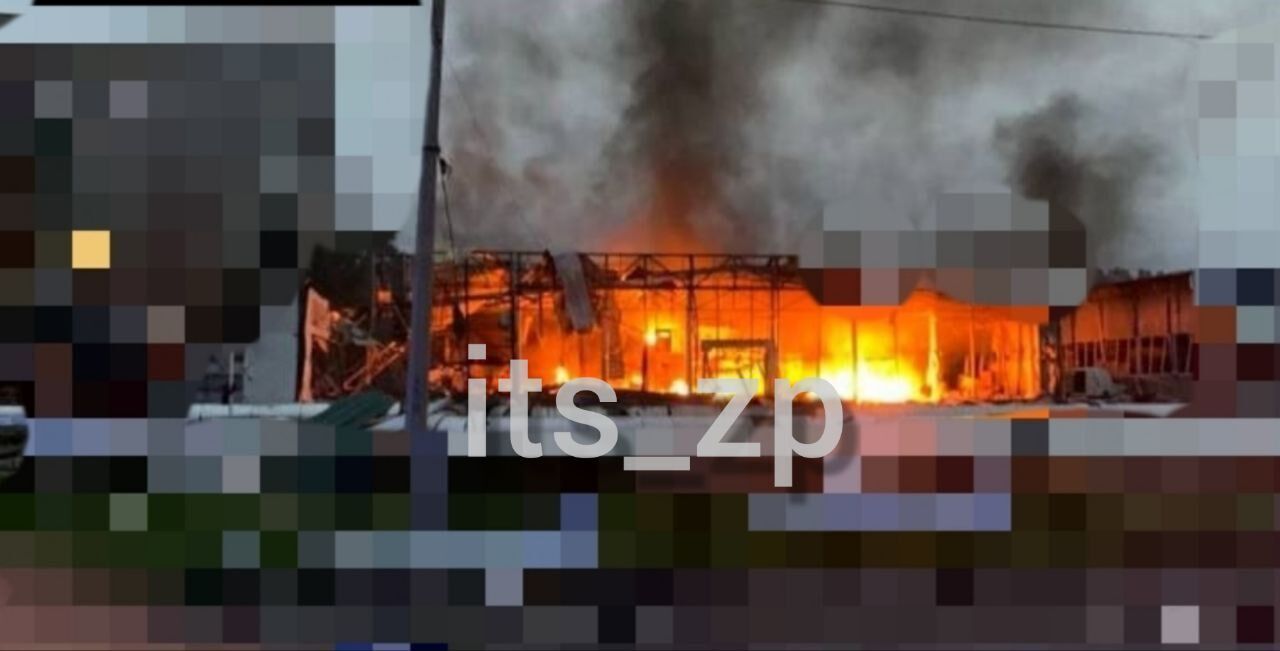 Окупанти знову вдарили ракетами по Запоріжжю, пошкоджено медзаклад та житлові будинки: є постраждалі. Фото