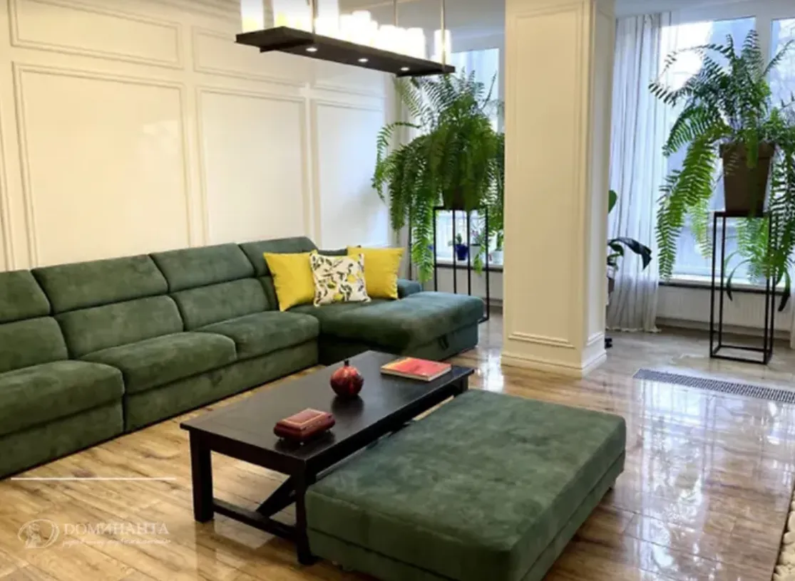 Загальна площа житла – 210 ’’квадратів’’