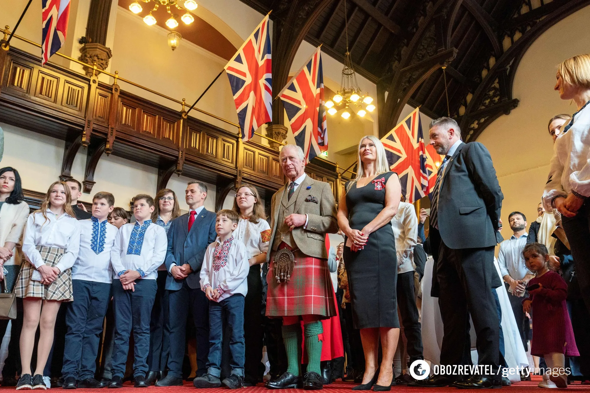 Король Чарльз ІІІ зустрівся з українськими біженцями в Шотландії. Фото