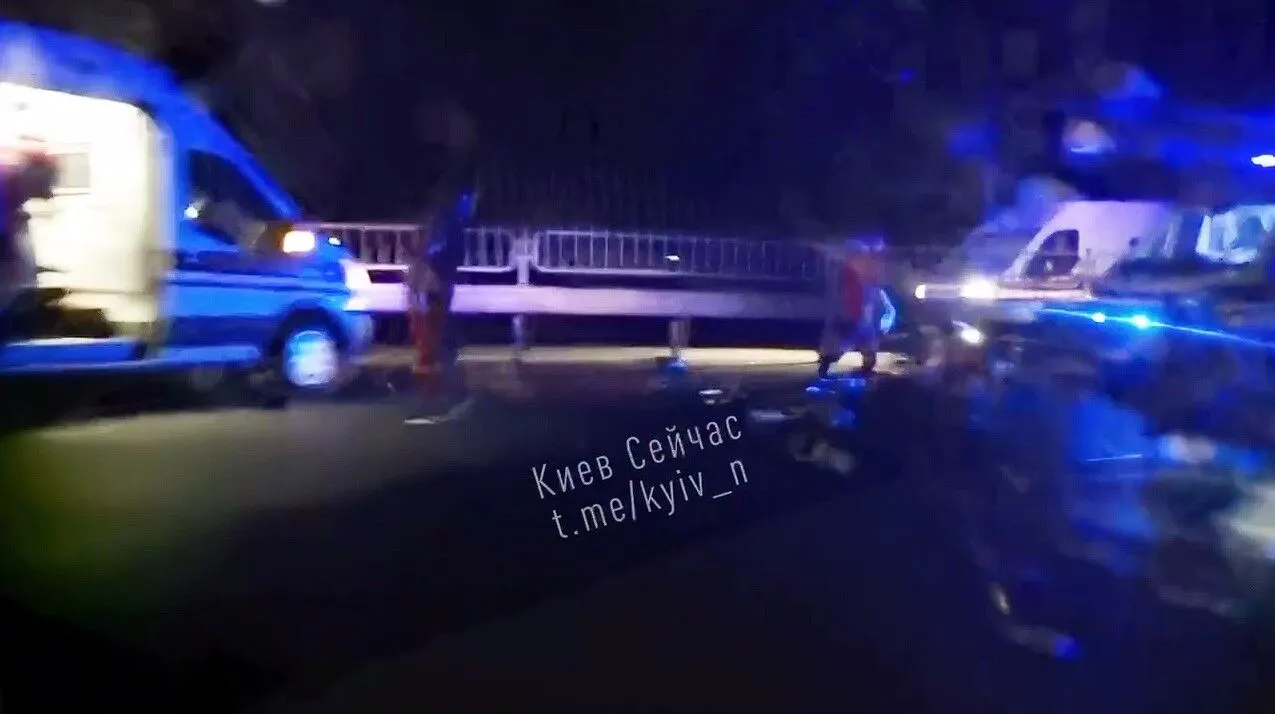 У Києві на проспекті Перемоги легковик збив на смерть пішохода