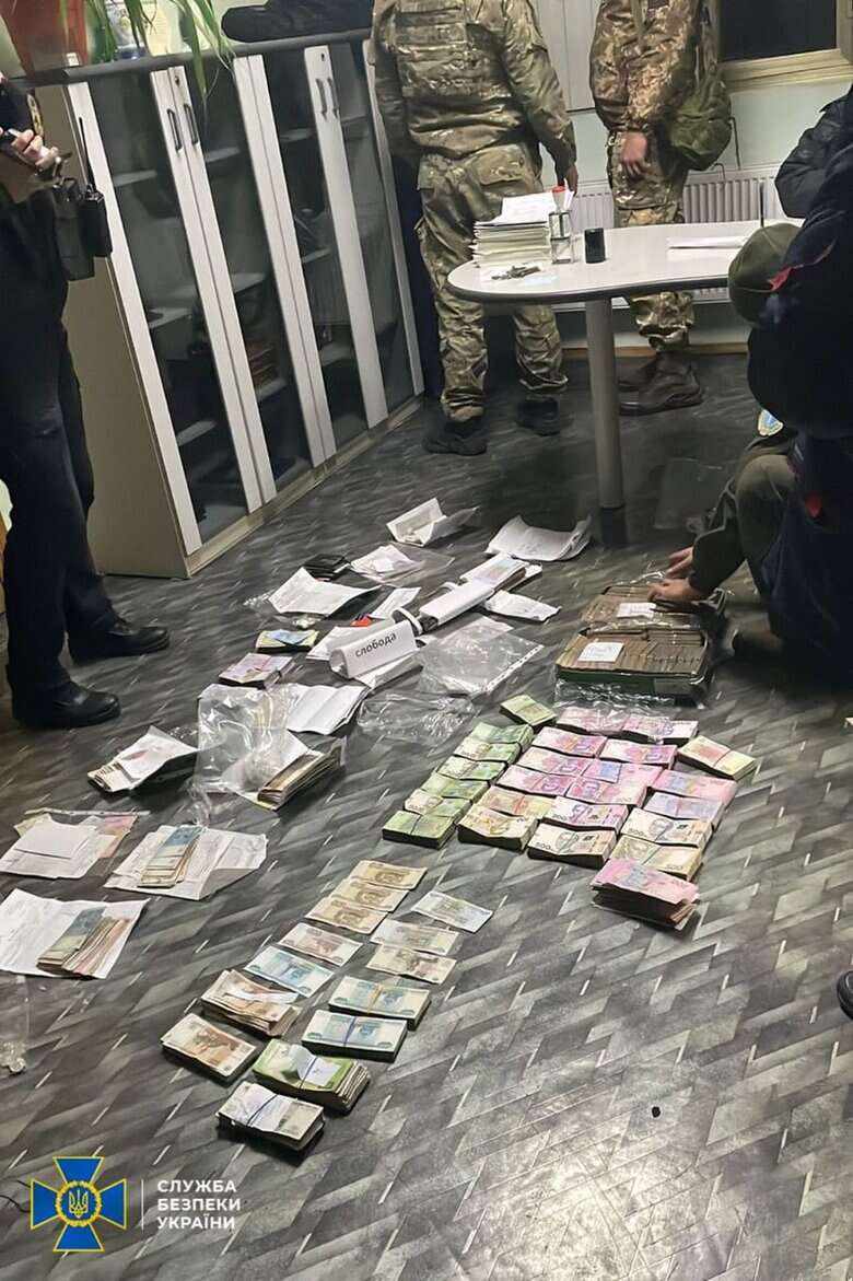 Депутат Куп’янської райради забезпечував окупантів продовольством 01 dqxikeidqxitkant