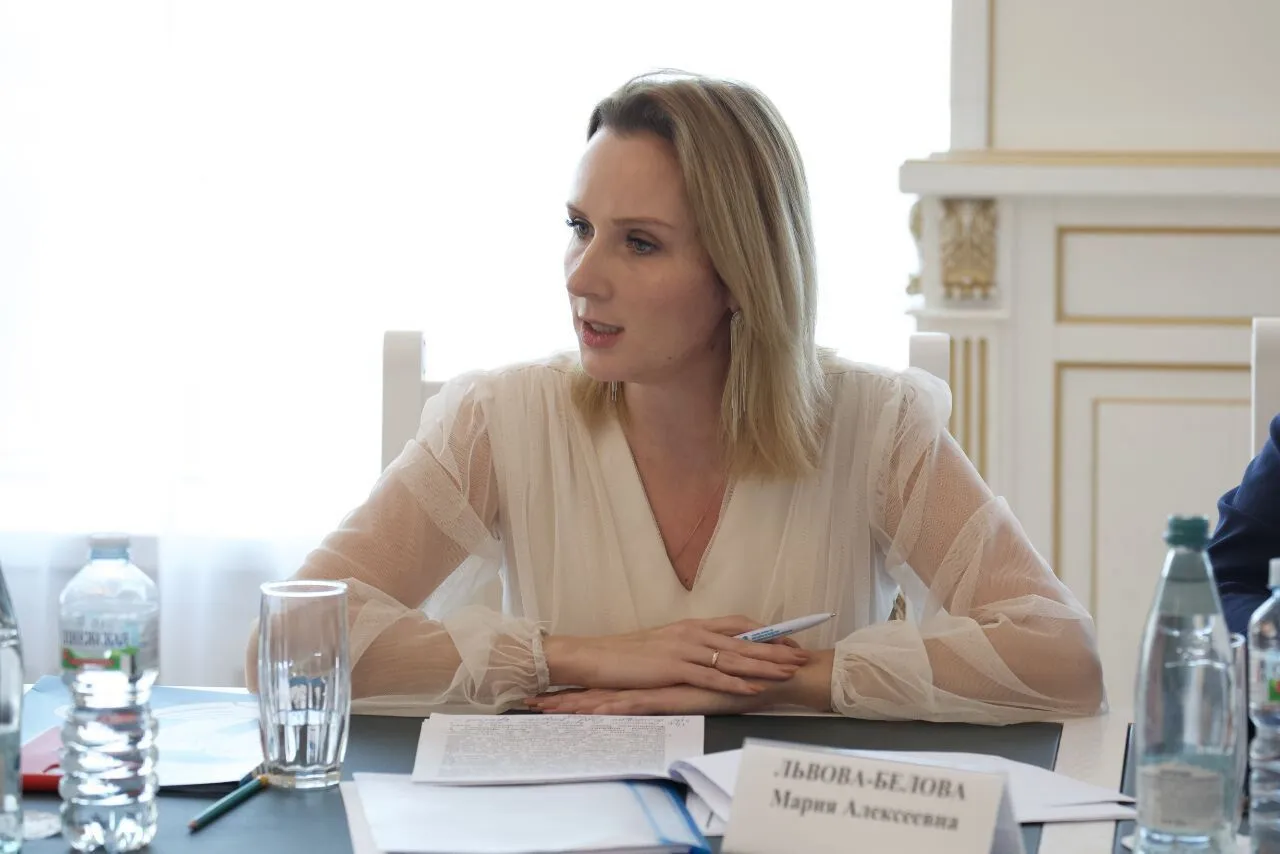 Детский омбудсмен РФ усыновила мальчика, которого оккупанты похитили в Мариуполе: в МИД Украины отреагировали dqxikeidqxitkant