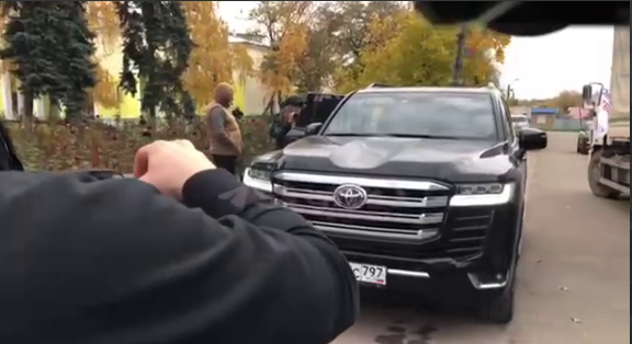 Бузова приїхала піаритися в окупований Донецьк з гуманітаркою. Відео dqxikeidqxitkant