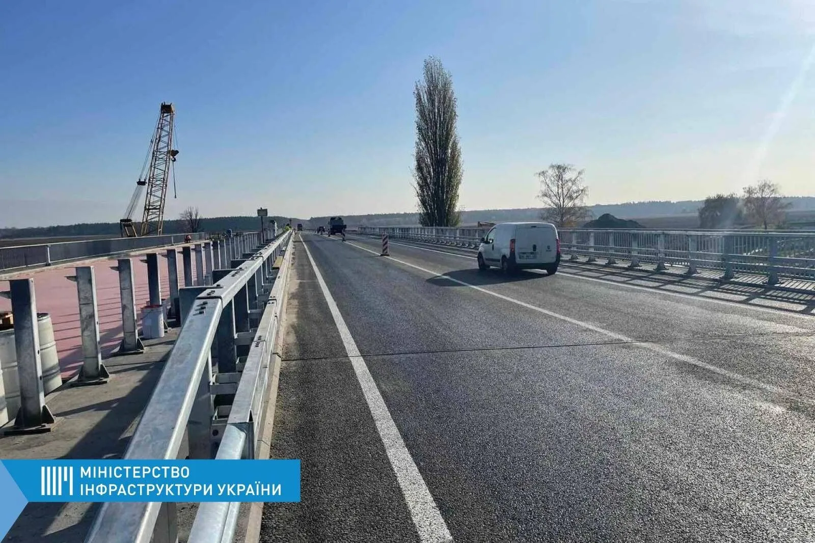 З початку війни було зруйновано 326 штучних споруд на дорогах загального користування