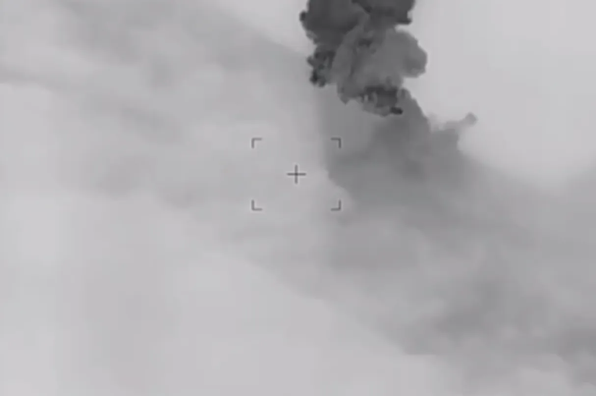 Окупанти заявили про повне знищення Антонівського мосту і показали