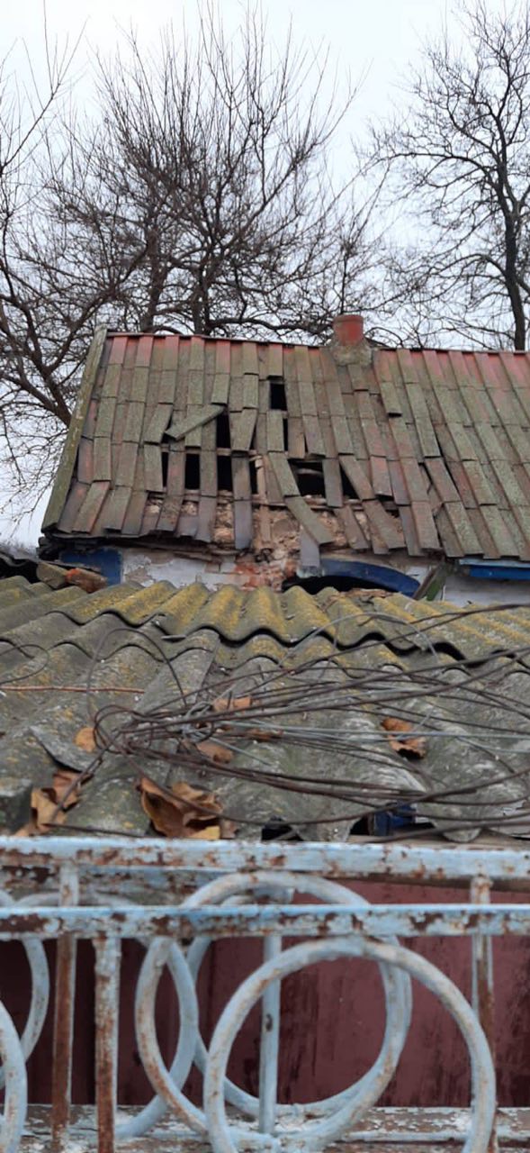 Росіяни з РСЗВ обстріляли село у Запорізькому районі 04