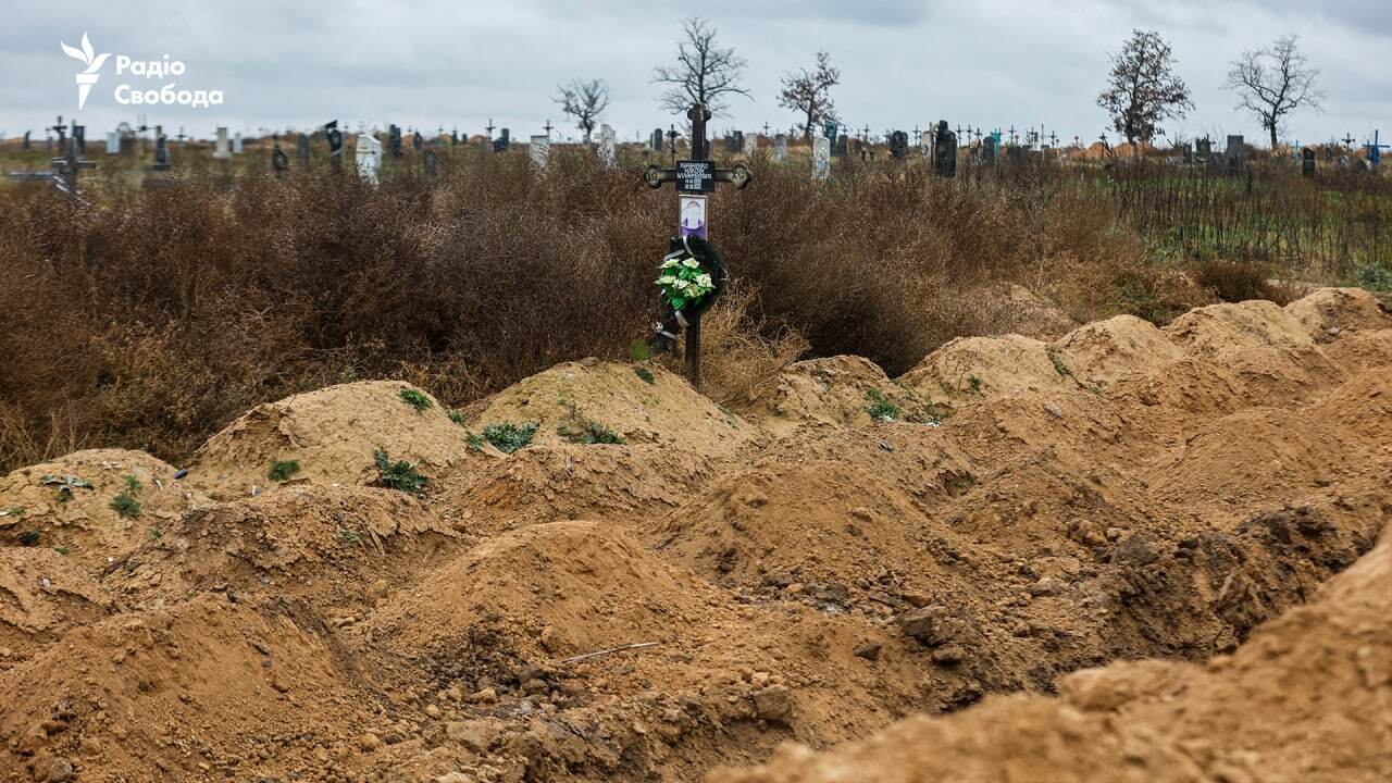 ЗМІ показали сліди можливих масових поховань у звільненому Херсоні