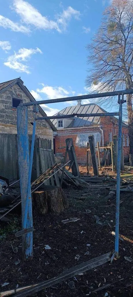 Окупанти обстріляли Сумщину: пошкоджено критичну інфраструктуру та будинки, є поранені. Фото наслідків