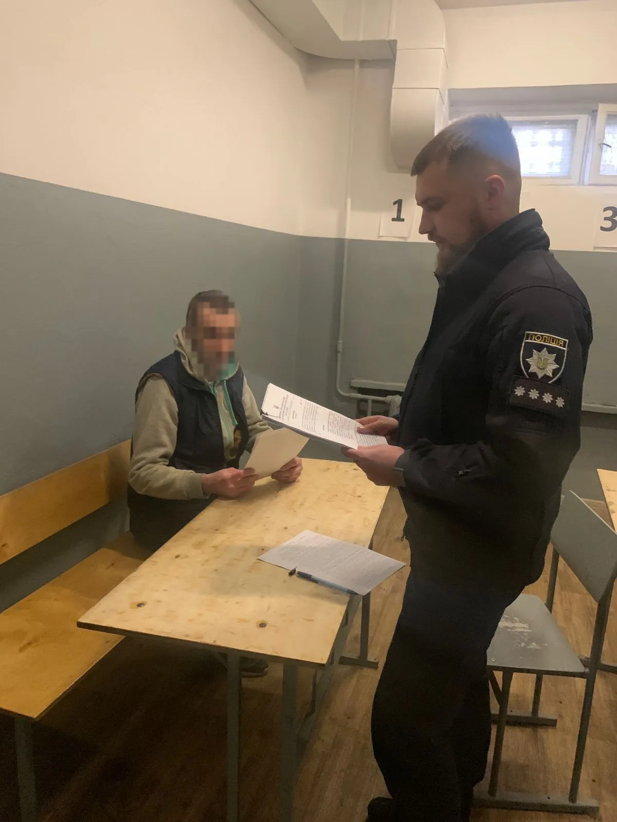 У Києві засуджений із СІЗО ’’збирав’’ гроші на ЗСУ. Фото dqxikeidqxiqqeant