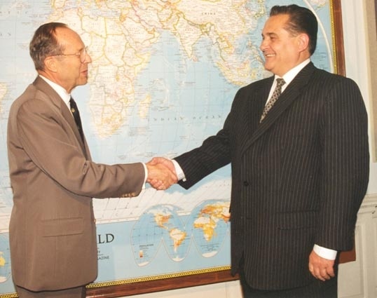 С министром обороны США Уильямом Перри, 1995 год. Фото: bulvar.com.ua