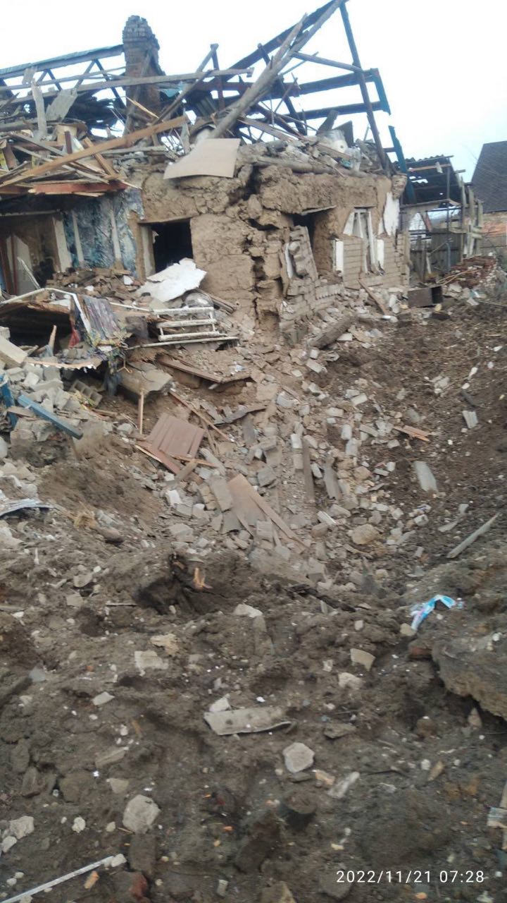 Ночью оккупанты нанесли удары ракетами С-300 по двум селам в Запорожье 02