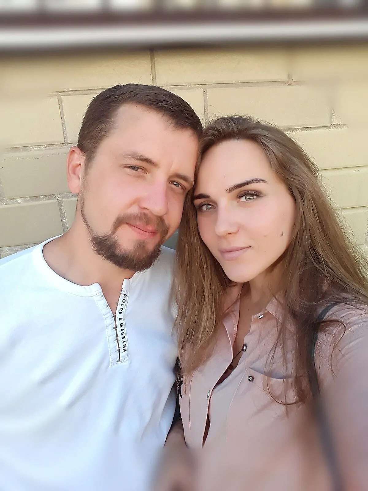 Вибухова хвиля вирвала броньовані двері: під Києвом від російської ракети постраждала родина dqxikeidqxidant