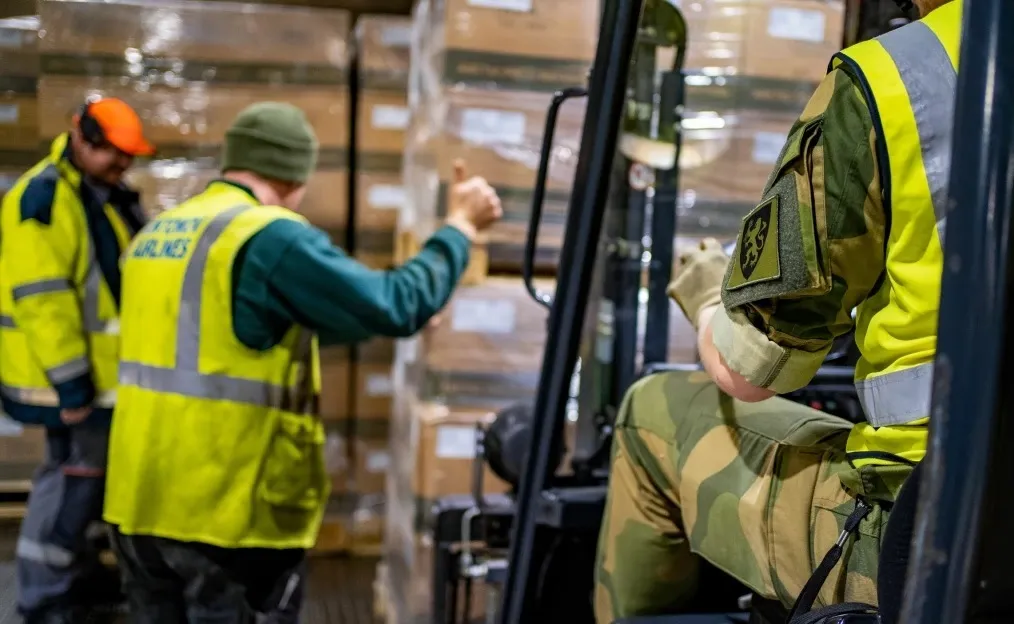 Норвегия передала Украине партию помощи: СМИ раскрыли детали и показали, как проходила отправка. Фото