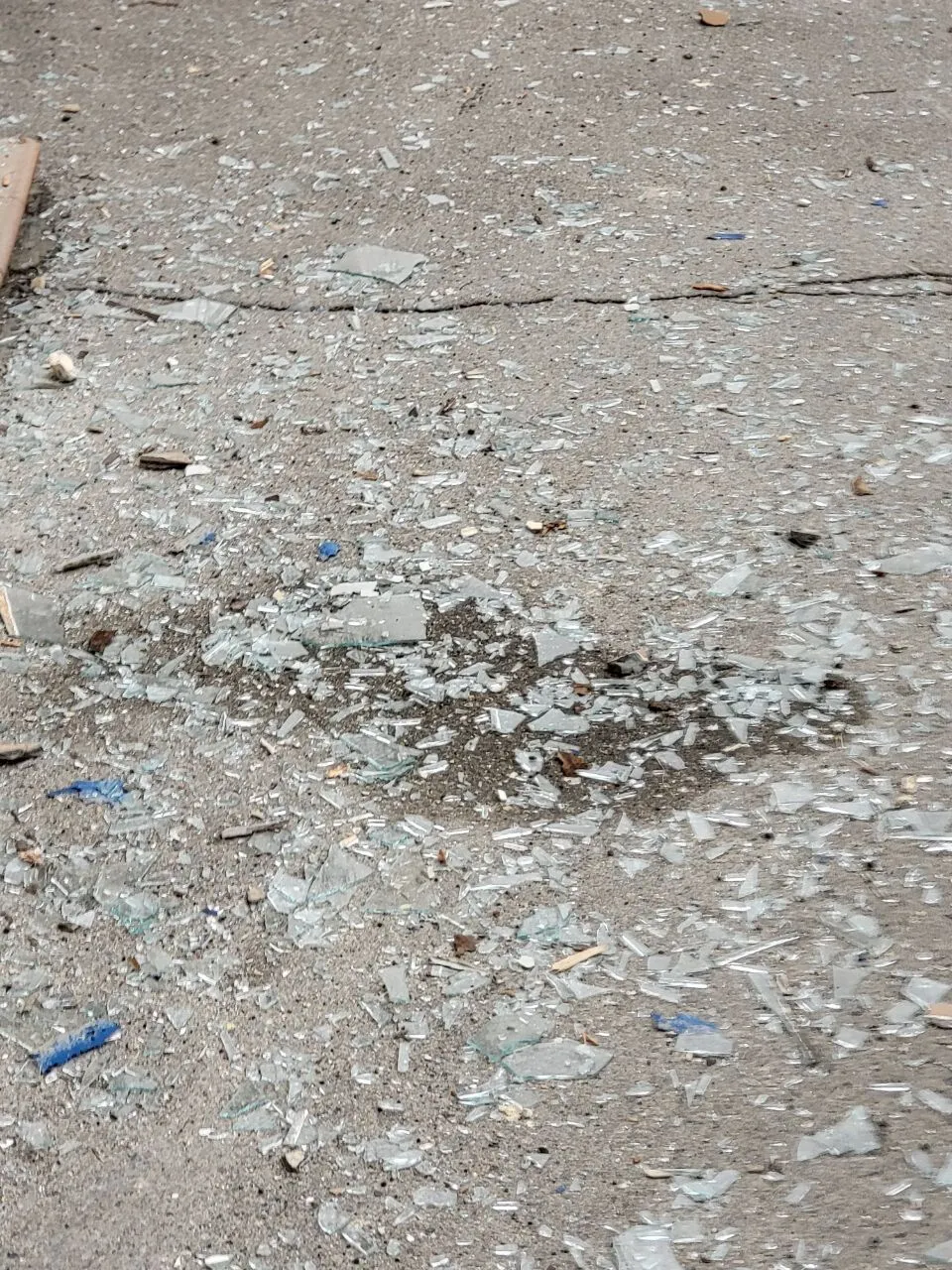 Розбите скло