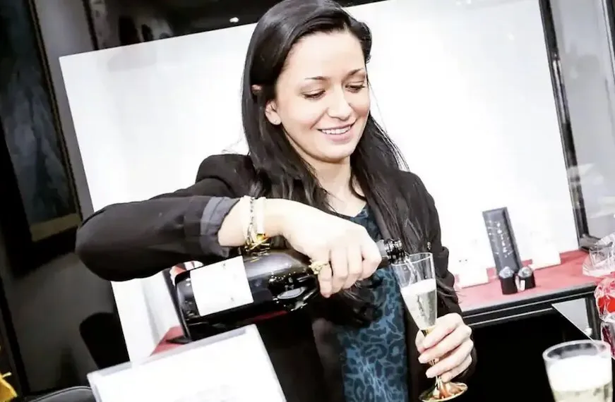 шпигунка Ольга Колобова