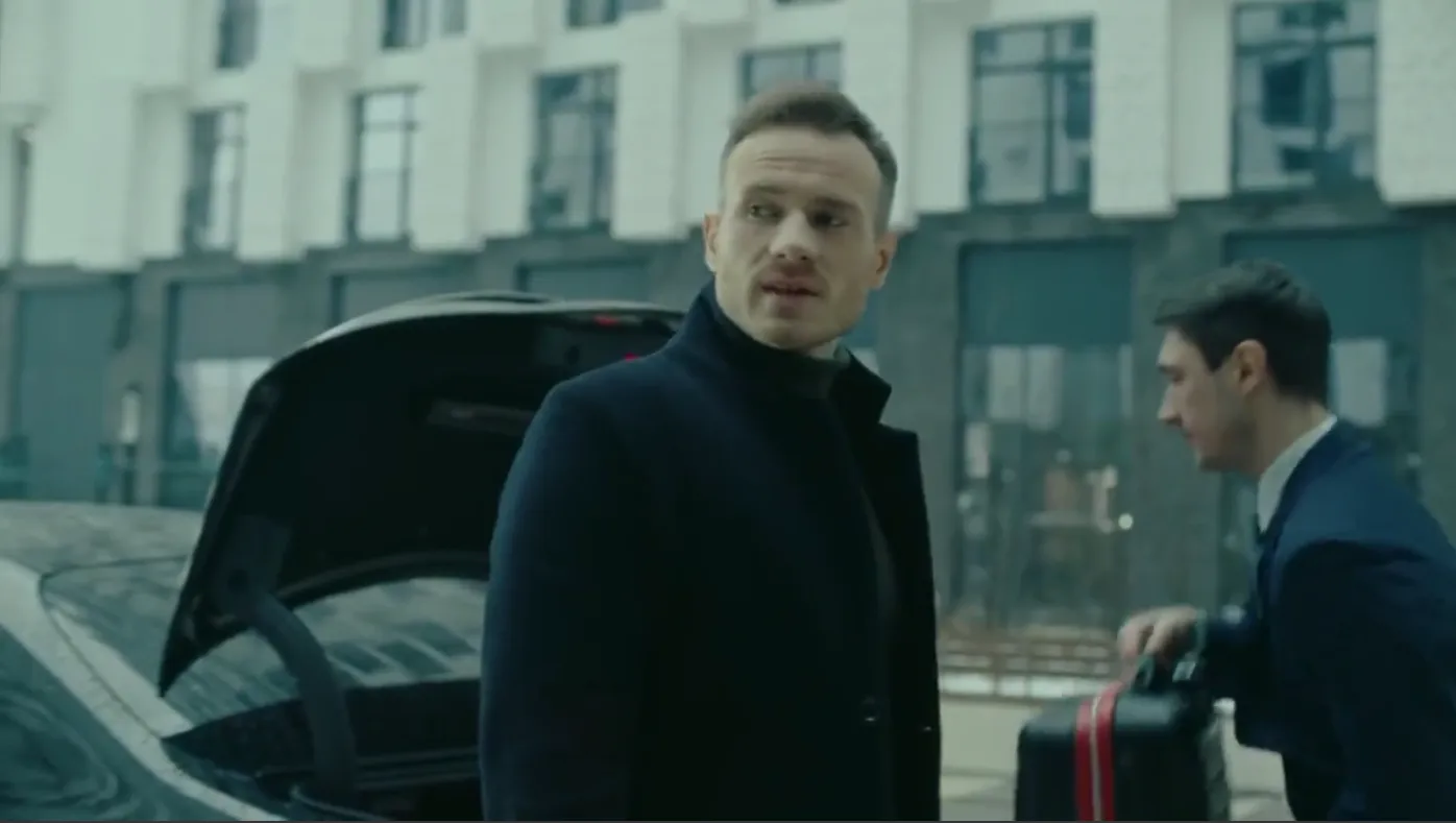 ’’Мальчики уехали, мужчины остались’’: в России запустили рекламу мобилизации с критикой ’’беженцев’’. Видео