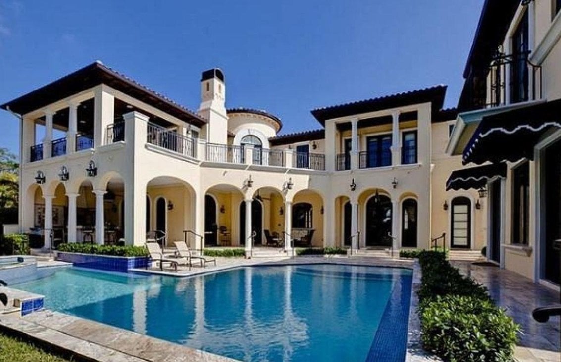 У США вимагають заборонити в’їзд Кіркорову та відпочинок на його розкішній віллі dqxikeidqxitkant