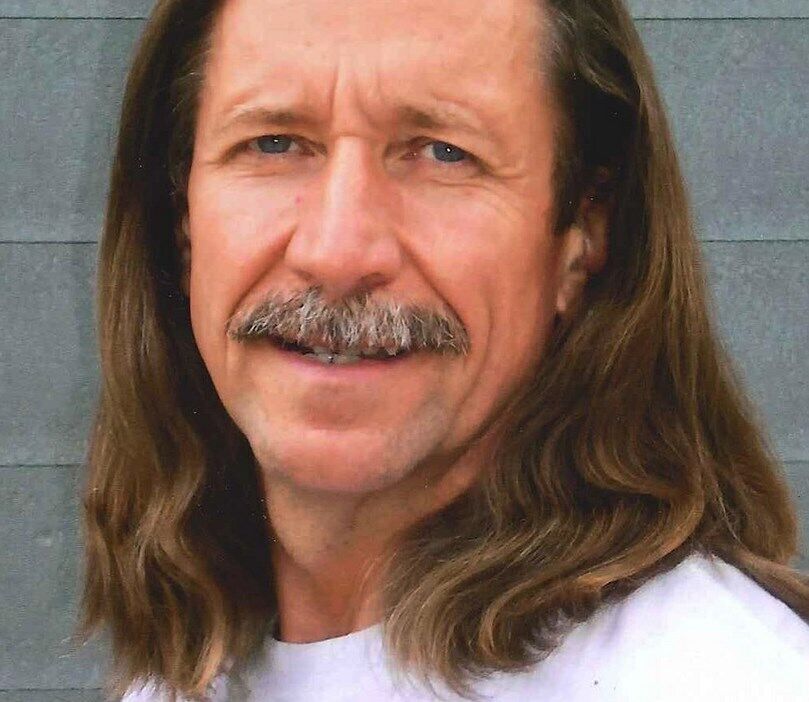 Віктор Бут хто це