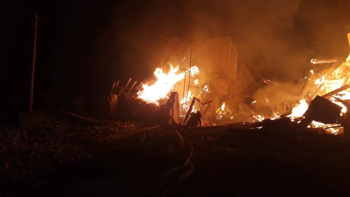 Загорелось админздание