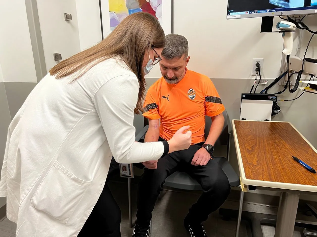 Защитника ’Азовстали’ Михаила Дианова прооперировали в США: скоро он вернется в Украину. Фото dqxikeidqxitkant