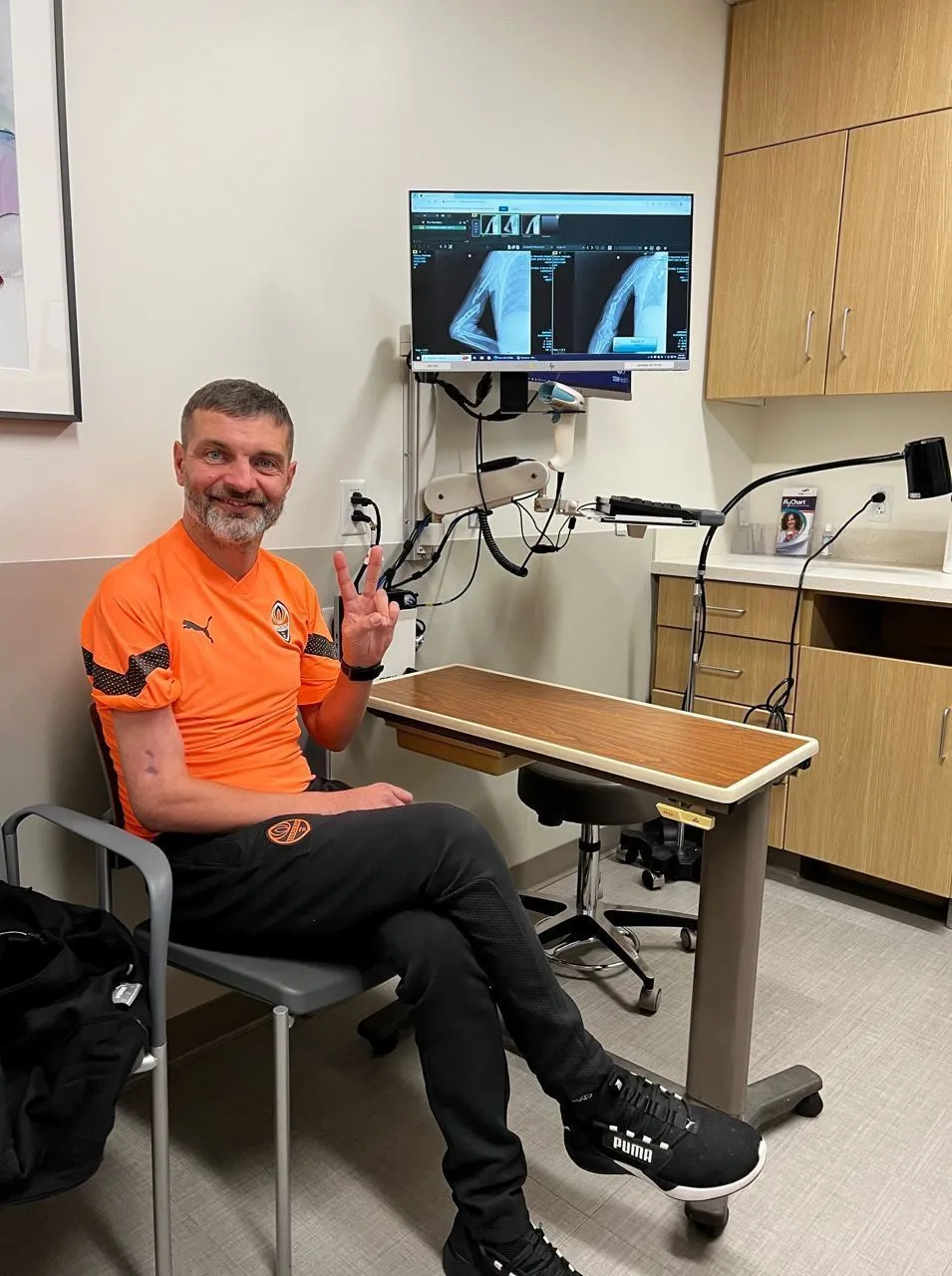 Захисника ’’Азовсталі’’ Михайла Діанова прооперували в США: скоро він повернеться до України. Фото