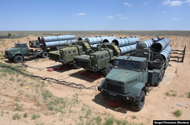 Російські зразки комплексів С-300