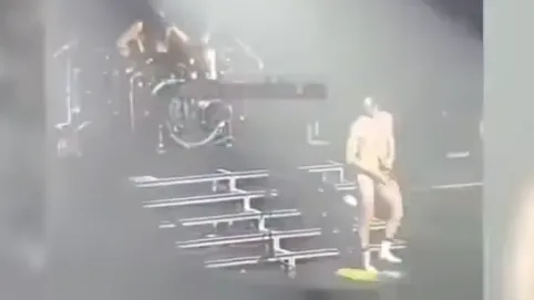 Переможці Євробачення Maneskin втрапили у скандал через неповагу до прапора України: фанати вимагають вибачень. Відео dqxikeidqxitkant