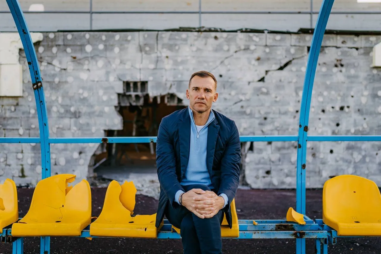 Розчистив Шевченкові дорогу? Дзвінок Левандовського призвів до звільнення тренера збірної Польщі