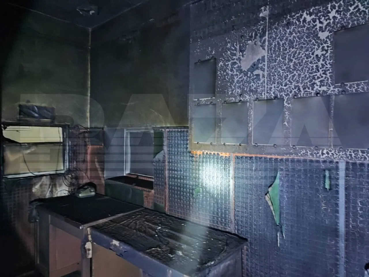 В Саратовской области РФ неизвестные подожгли военкомат. Фото