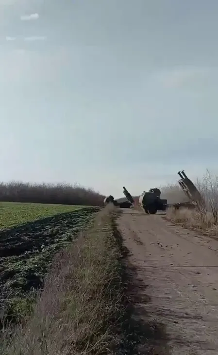 ’’Хорошая погода, солнышко’’: в сети появилось видео эффектной работы HIMARS в Украине dqxikeidqxitkant