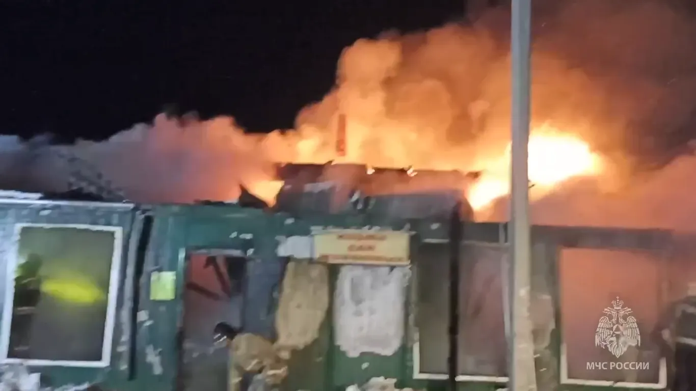 В российском Кемерово вспыхнул дом престарелых: погибли 22 человека. Видео dqxikeidqxiqqeant