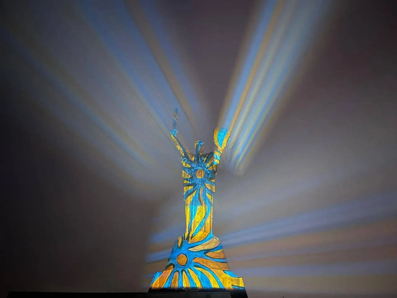     -  :   dqxikeidqxiqqeant