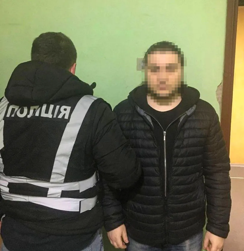 На Харківщині затримали чоловіка, який зґвалтував малолітнього хлопчика у Києві. Фото dqxikeidqxiqxxant