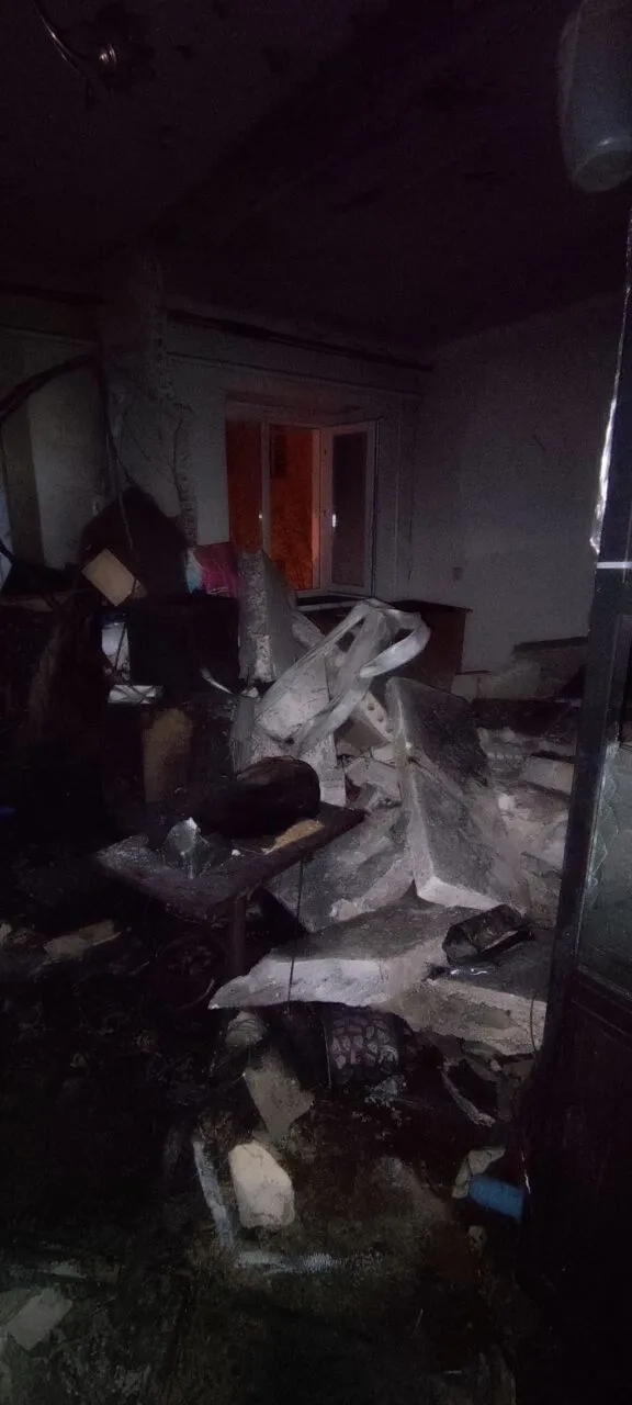 Знесло стіни, спалахнула пожежа: у Львові у квартирі вибухнули акумулятори. Фото dqxikeidqxitkant