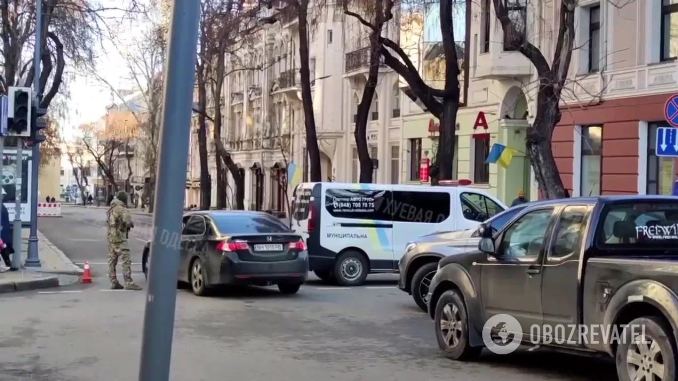 Нацполіція в районі Катерининської площі dqxikeidqxiqqeant