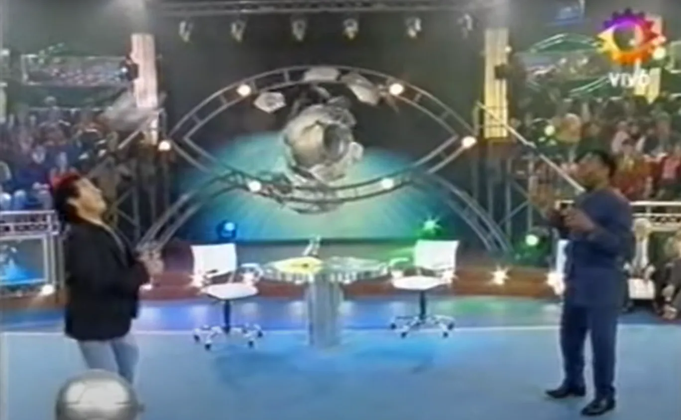 Як Пеле та Марадона зіграли в футбол в ефірі: легендарне відео