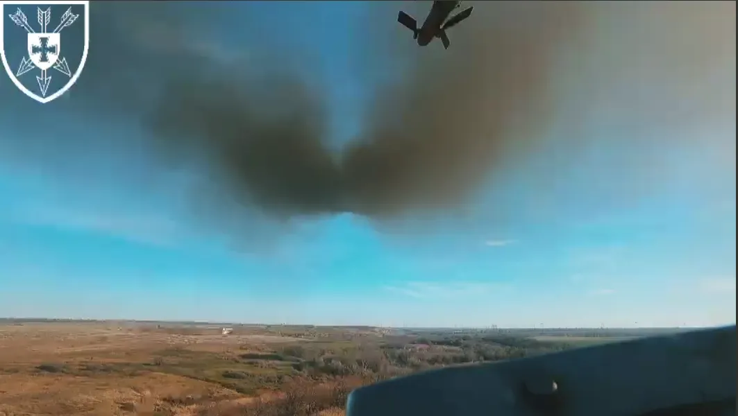 ЗСУ показали, як вони ’’святково насипають’’ ворогові з неба: видовищні кадри