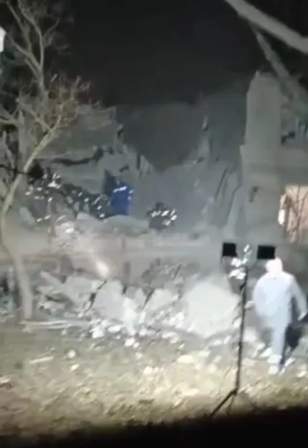 Тела вывозили КамАЗами: ВСУ уничтожили расположение оккупантов в Токмаке на Запорожье. Видео dqxikeidqxitkant