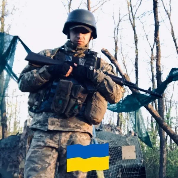 Родители погибшего защитника Украины передали миллион гривен в помощь ВСУ: сеть растрогала история