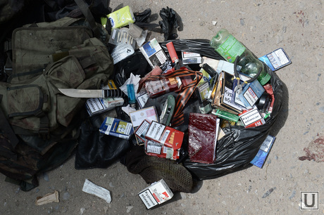 Морг Донецка. Погибшие ополченцы в аэропорту. Украина, война, кровь, труп, смерть, жертвы, морг