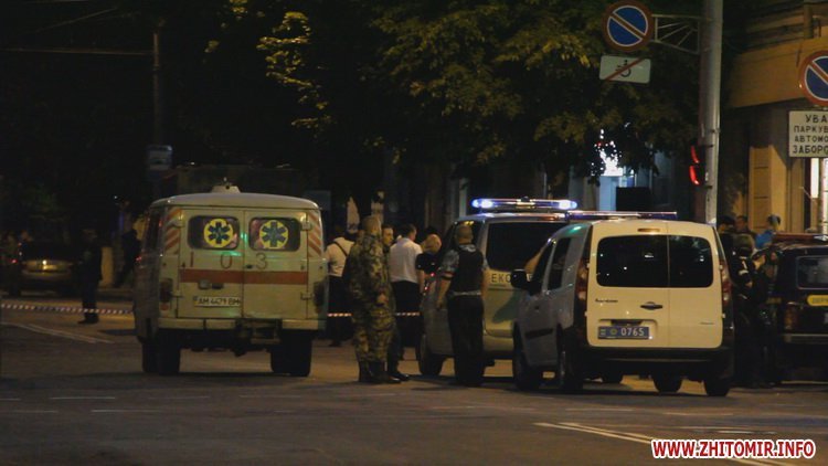 В Житомире неспокойно: стрельба, заложники и неизвестные в масках - фото 6