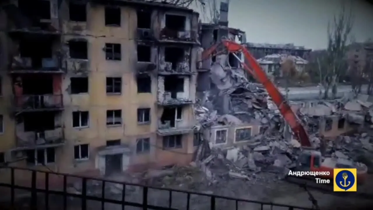 Оккупанты превращают Мариуполь в декорации к апокалипсису: улицы больше не узнать. Видео dqxikeidqxiqqeant