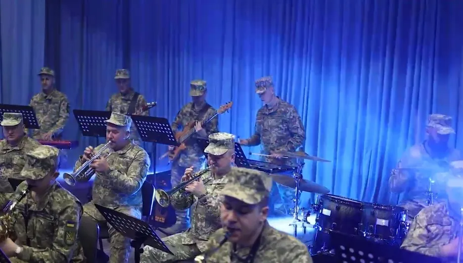 У боротьбі народжується нація: в Генштабі показали зворушливе відео до Різдва Христового dqxikeidqxitkant